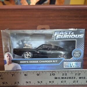 Dom's Dodge Charger R/T Die-Cast Metall - Black Fast And Furious New
